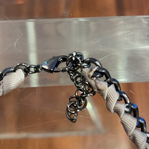 Crystal Stones & medal Spirtual Necklace - Picture 4 of 4